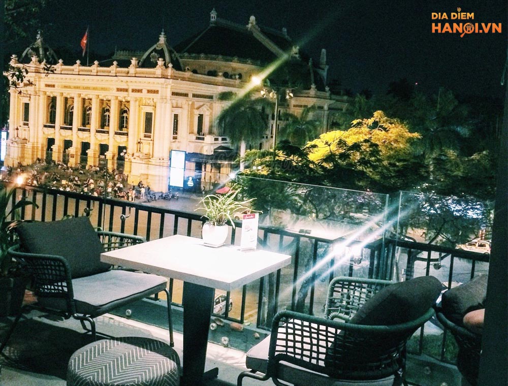 Terrace café