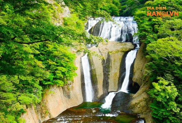 Vẻ đẹp thác nước hùng vĩ tại Suối Tiên - Phú Thọ 