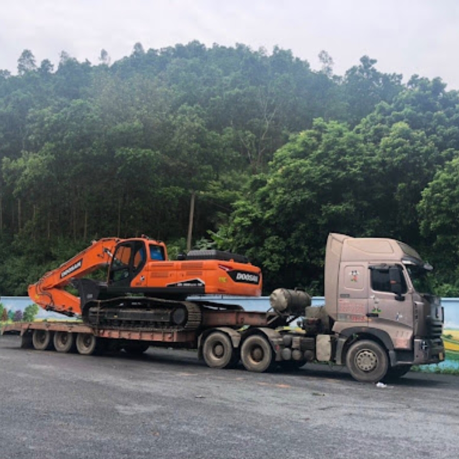 Máy xúc bánh xích Doosan