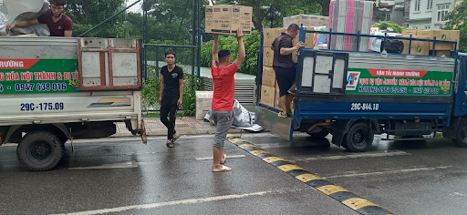 Vận tải Mạnh Trường nổi bật với dịch vụ chuyển nhà chuyên nghiệp, nhanh chóng và chi phí hợp lý tại Hà Nội.